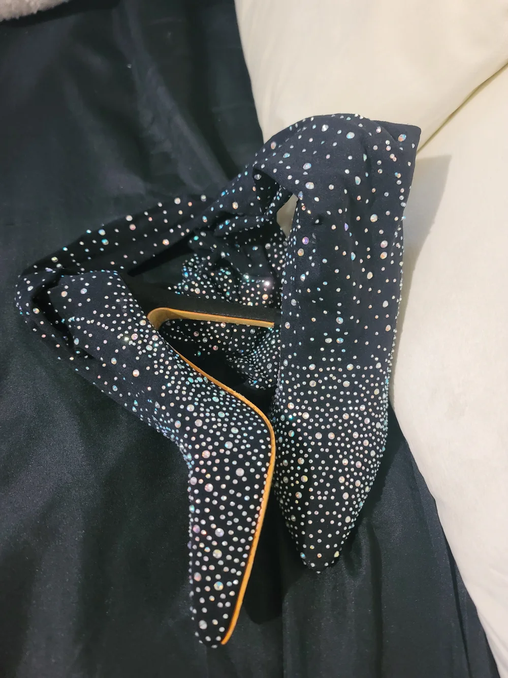 no brand stylish black